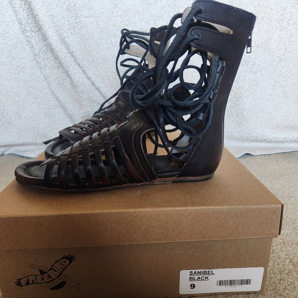 *NEW*  Freebird by Steven Sanibel Gladiator Sandal Size 9